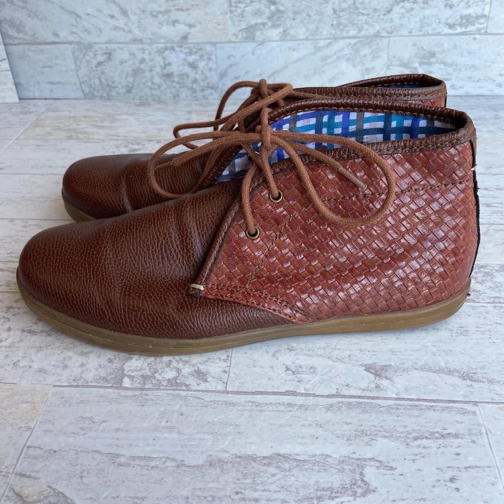 Ben Sherman "Vance" Chukka Lace Up Sneaker size 8